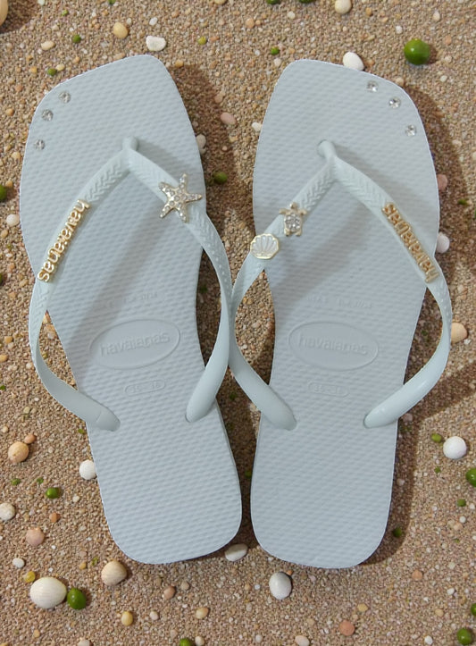Havaianas Original Personalizada Premium com Pingentes Marinhos e Strass no Solado