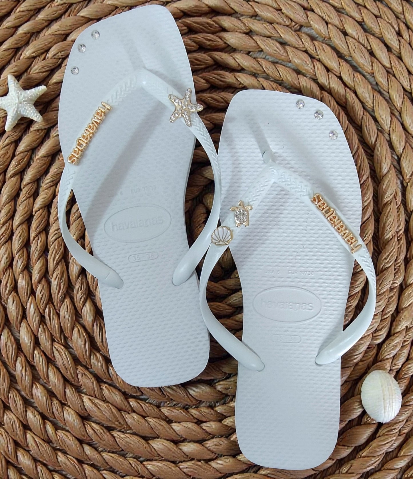 Havaianas Original Personalizada Premium com Pingentes Marinhos e Strass no Solado