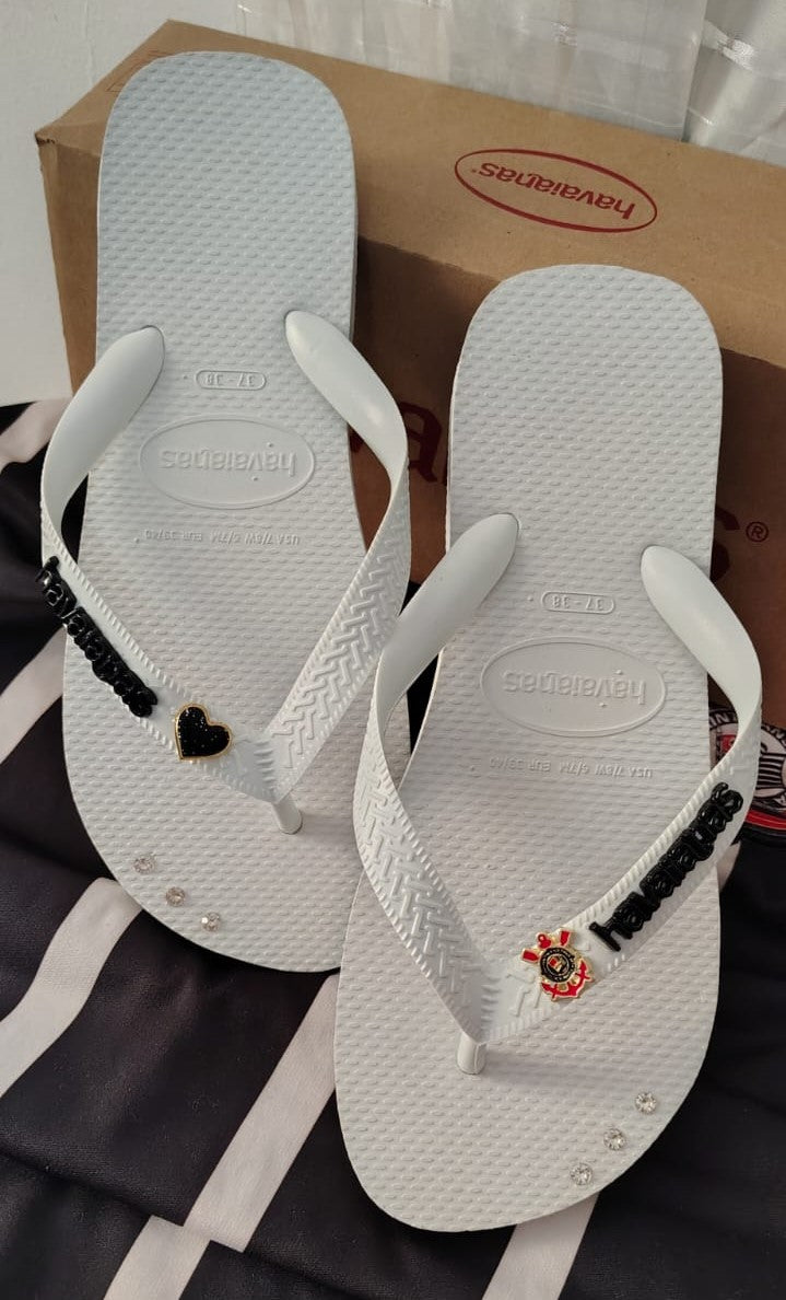 Havaianas Top + Pingente Corinthians e Logomarca Metalizada