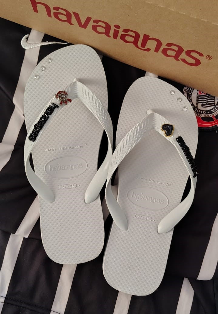 Havaianas Top + Pingente Corinthians e Logomarca Metalizada