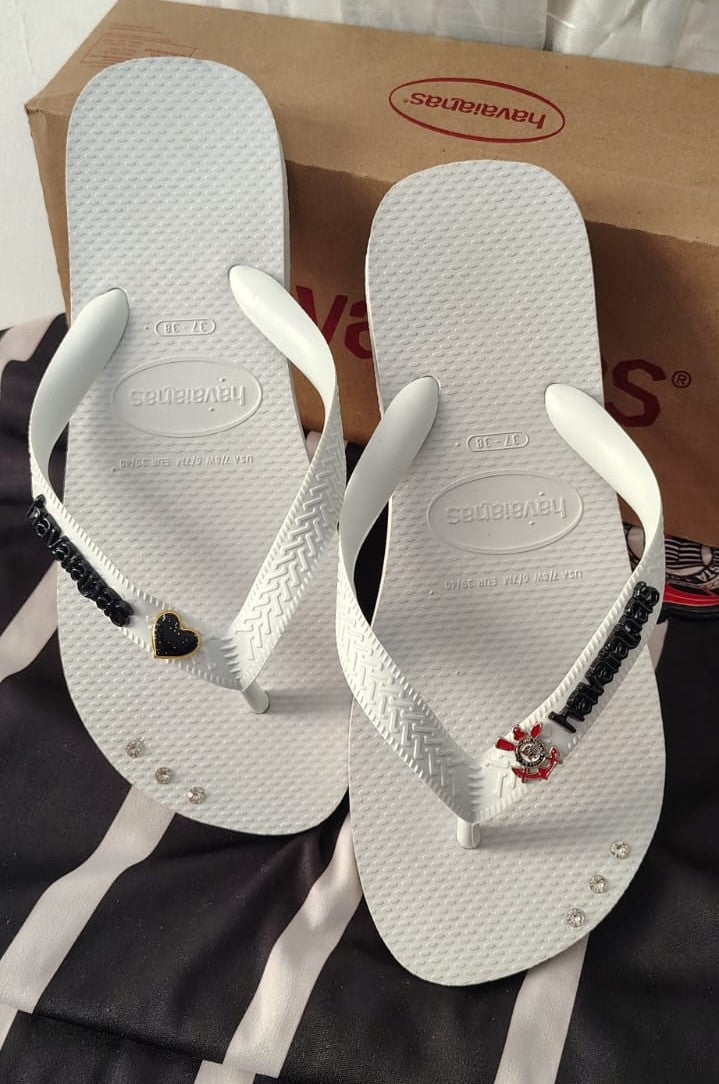 Havaianas Top + Pingente Corinthians e Logomarca Metalizada